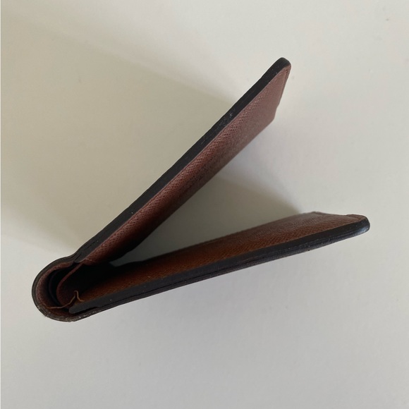 Used Louis Vuitton Multiple Wallet in Monogram - Picture 12 of 12